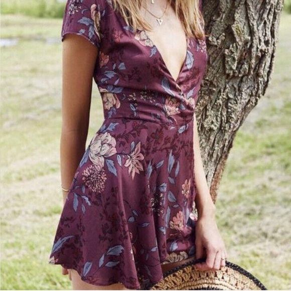 Urban Outfitters Pants - Urban Outfitters Kimchi Blue Floral Maroon Romper Size 4